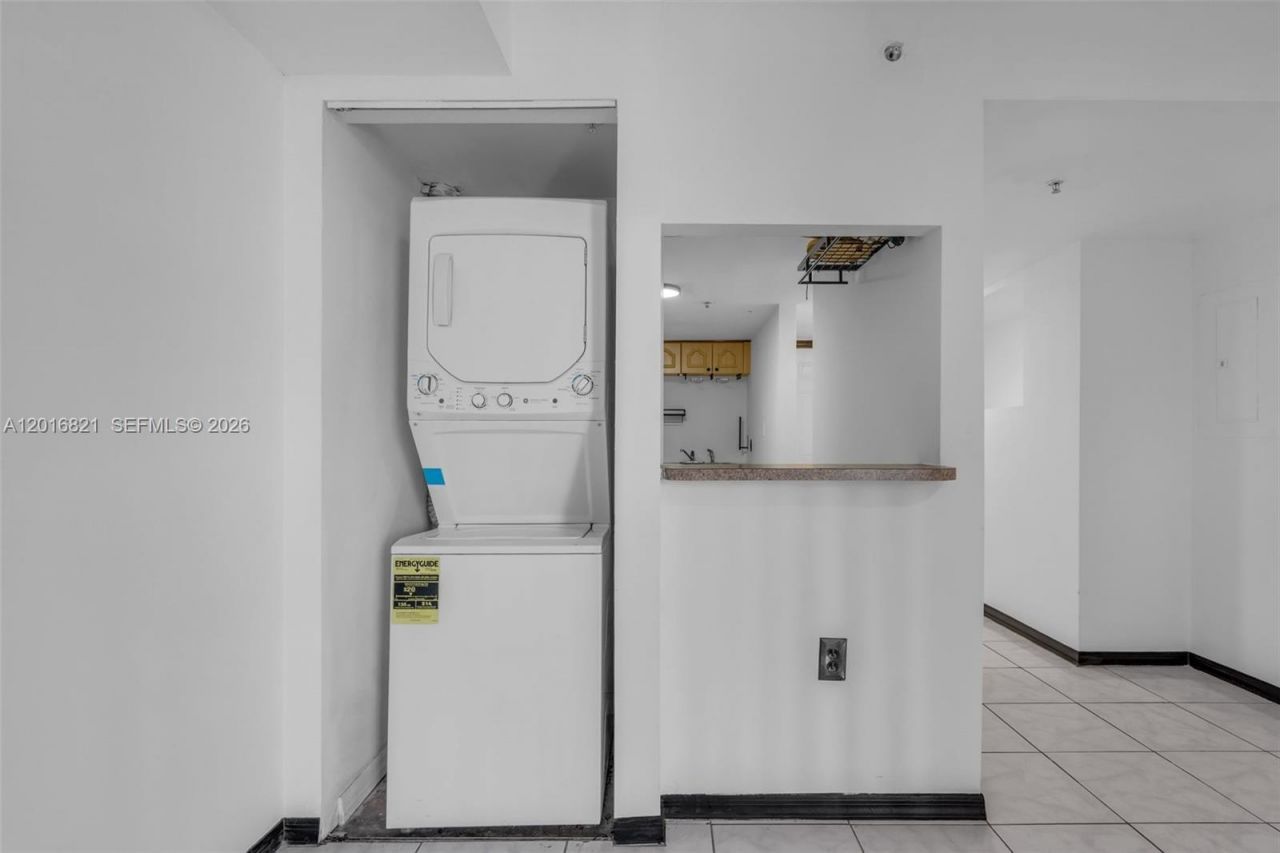 102 SW 6th Ave , Unit 201, Miami, FL 33130 Photo