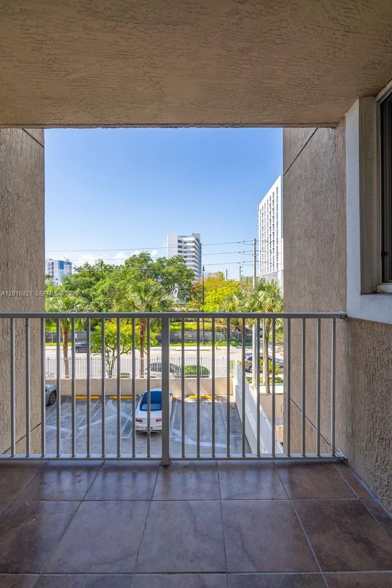 102 SW 6th Ave , Unit 201, Miami, FL 33130 Photo