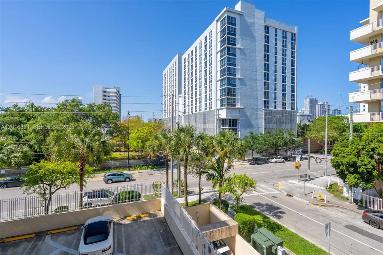 102 SW 6th Ave , Unit 201, Miami, FL 33130 Photo