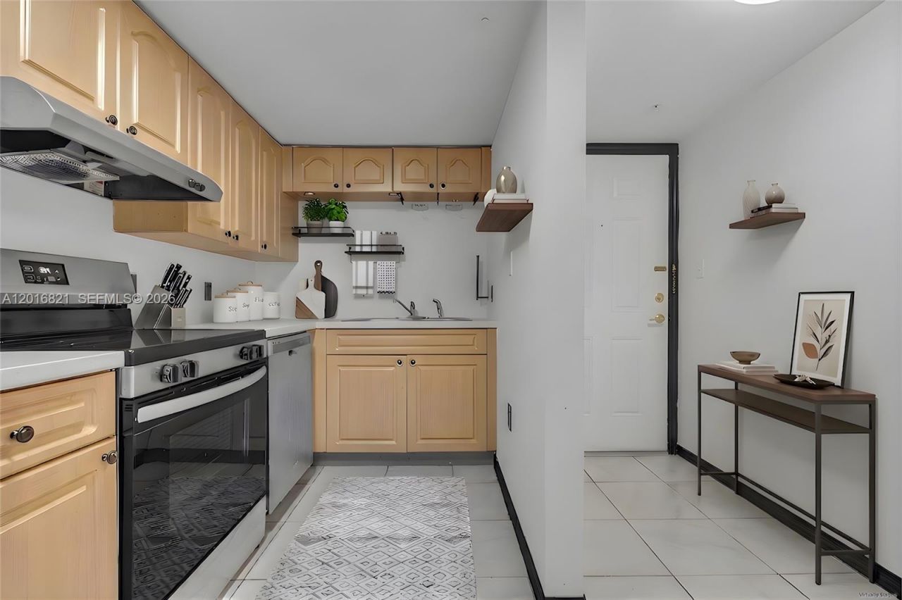 102 SW 6th Ave , Unit 201, Miami, FL 33130 Photo