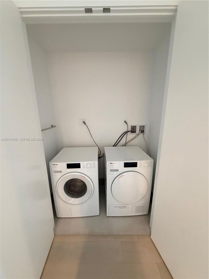9201 E Bay Harbor Dr , Unit 309, Bay Harbor Islands, FL 33154 Photo