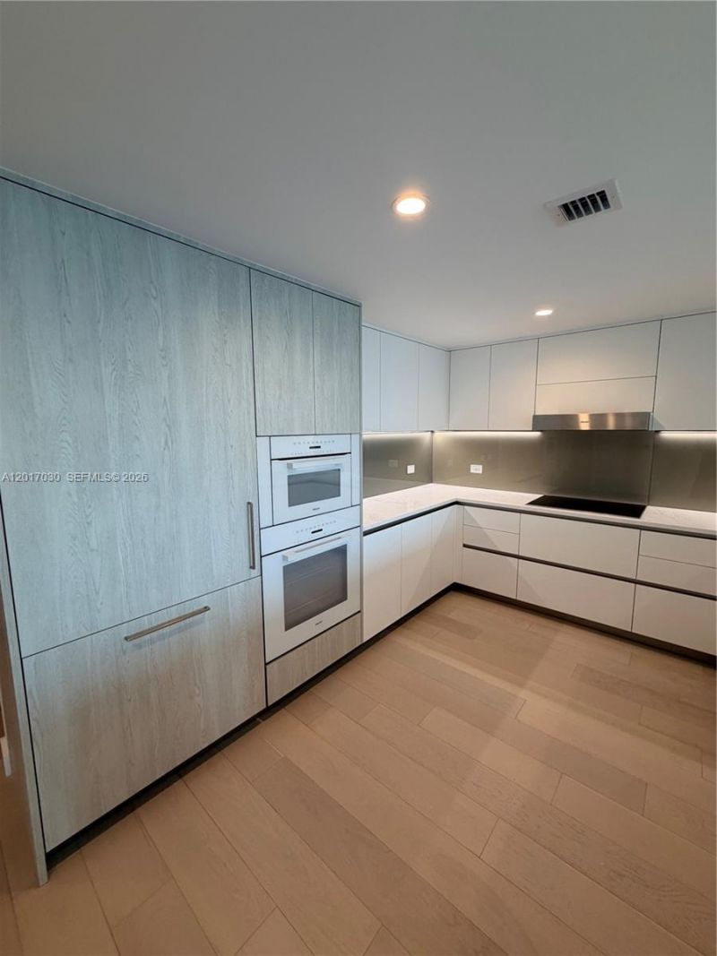 9201 E Bay Harbor Dr , Unit 309, Bay Harbor Islands, FL 33154 Photo