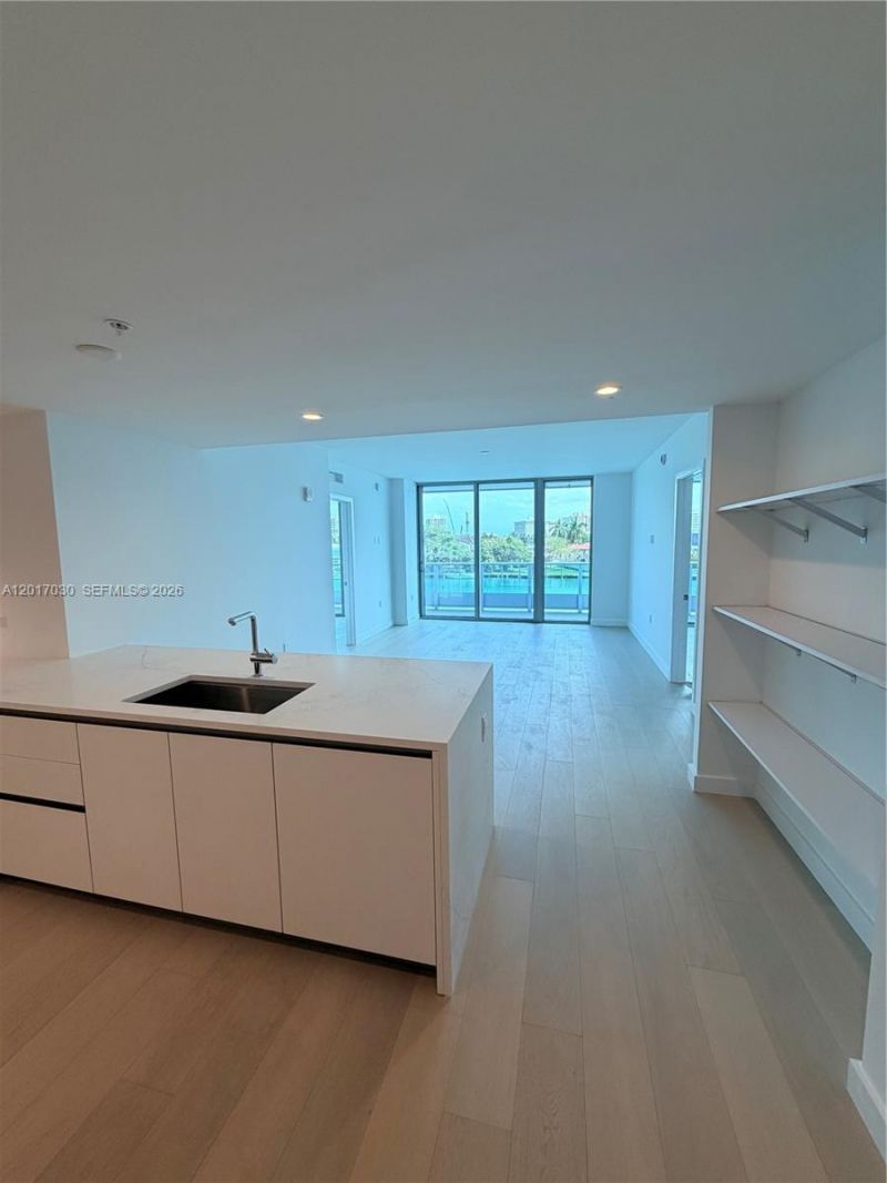 9201 E Bay Harbor Dr , Unit 309, Bay Harbor Islands, FL 33154 Photo