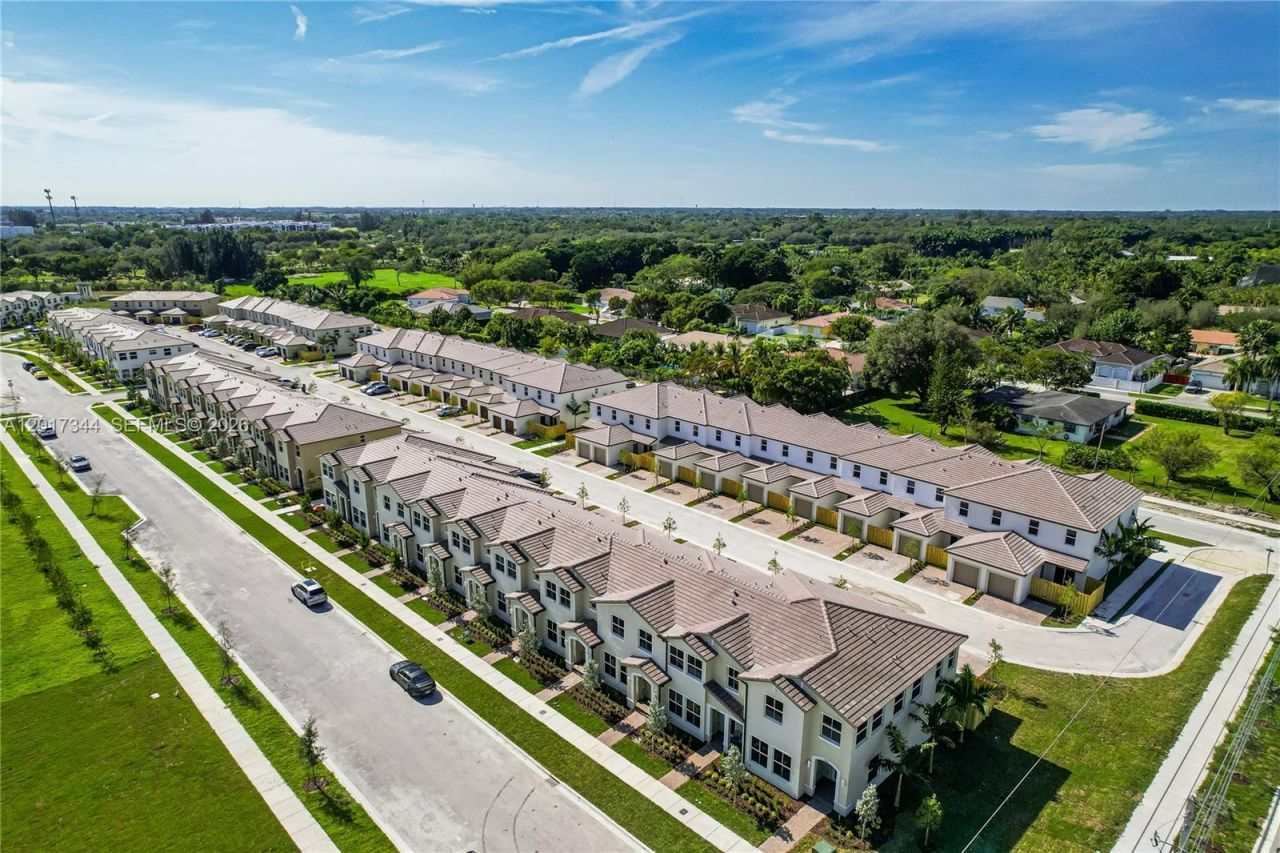 26479 SW 149th Ave, Unit 26479, Homestead, FL 33032 Main Photo