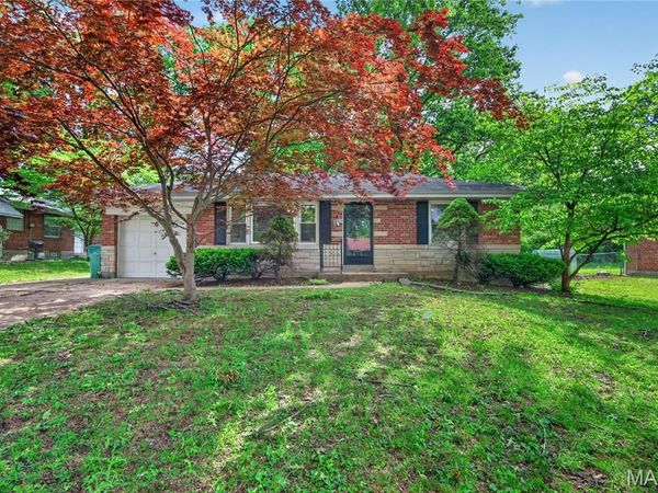 14 Forest Home Court , St Louis, MO 63137