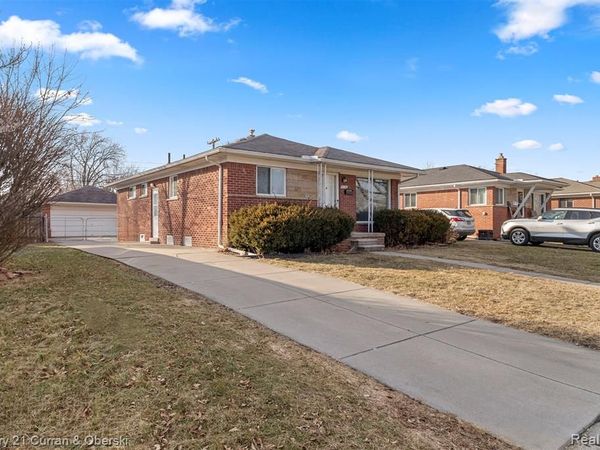 4170 Lincoln Boulevard , Dearborn Heights, MI 48125