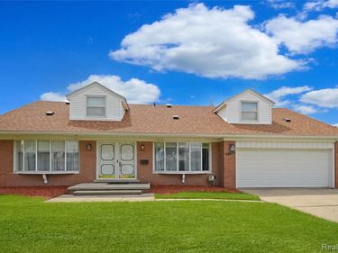 11188 Nancy Drive, Warren, MI 48093