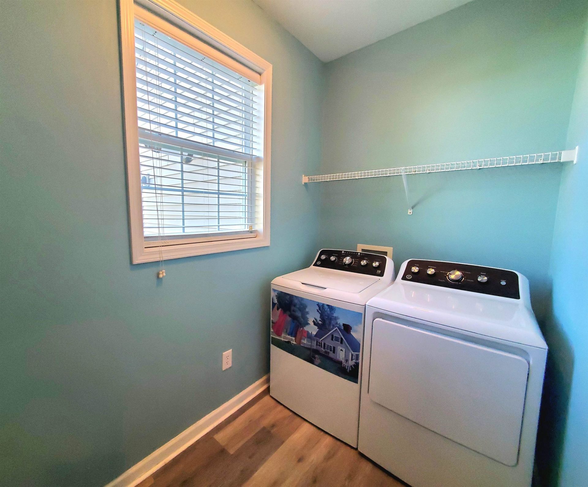 204 Chesterfield Ct. Photo 19