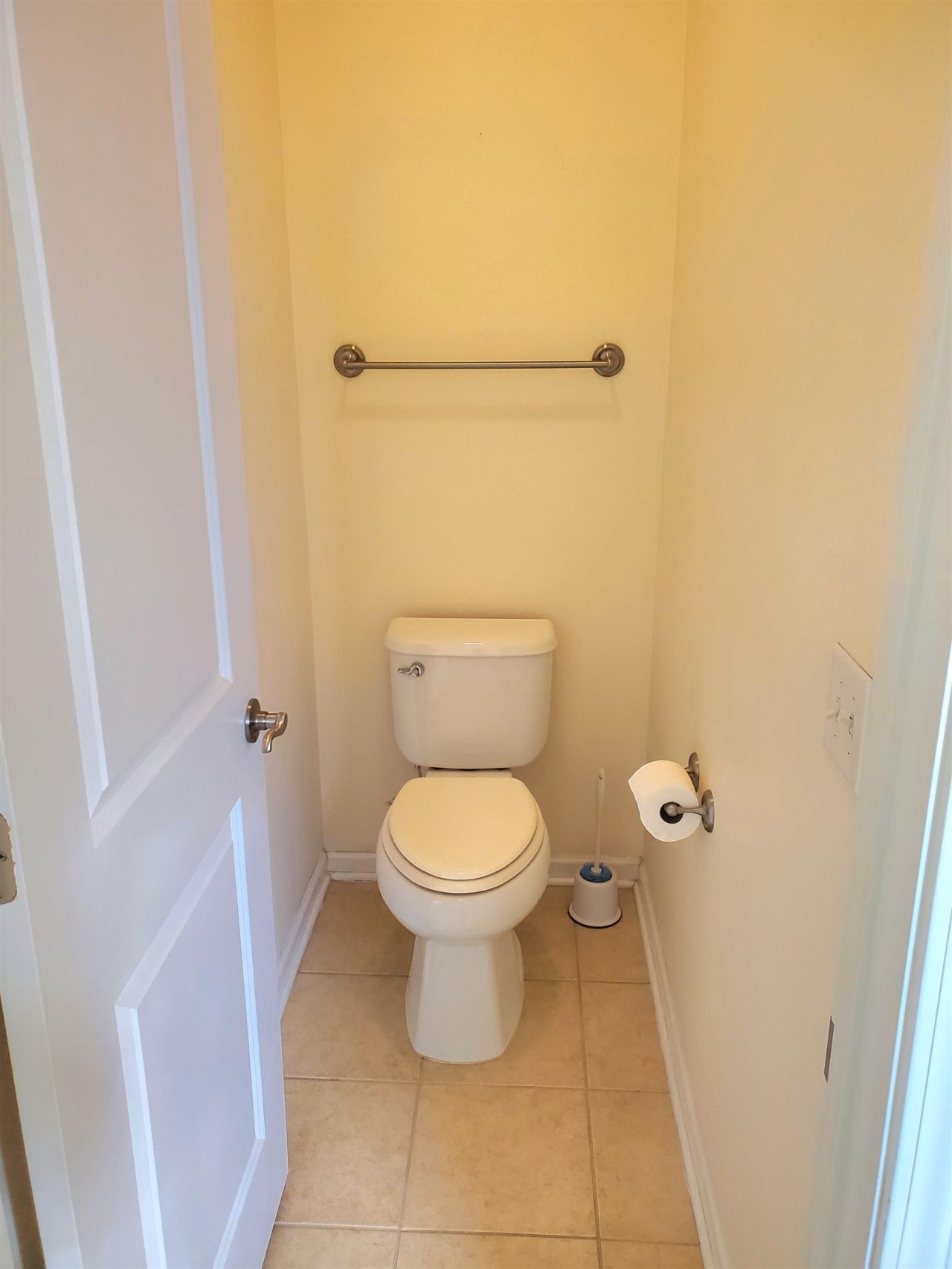 204 Chesterfield Ct. Photo 26