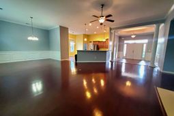 204 Chesterfield Ct. photo 4
