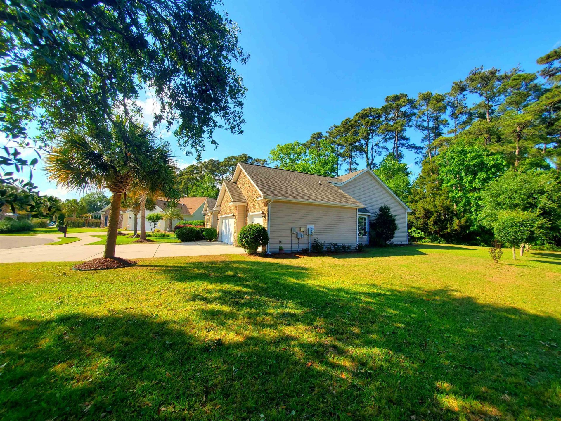 204 Chesterfield Ct. Photo 48