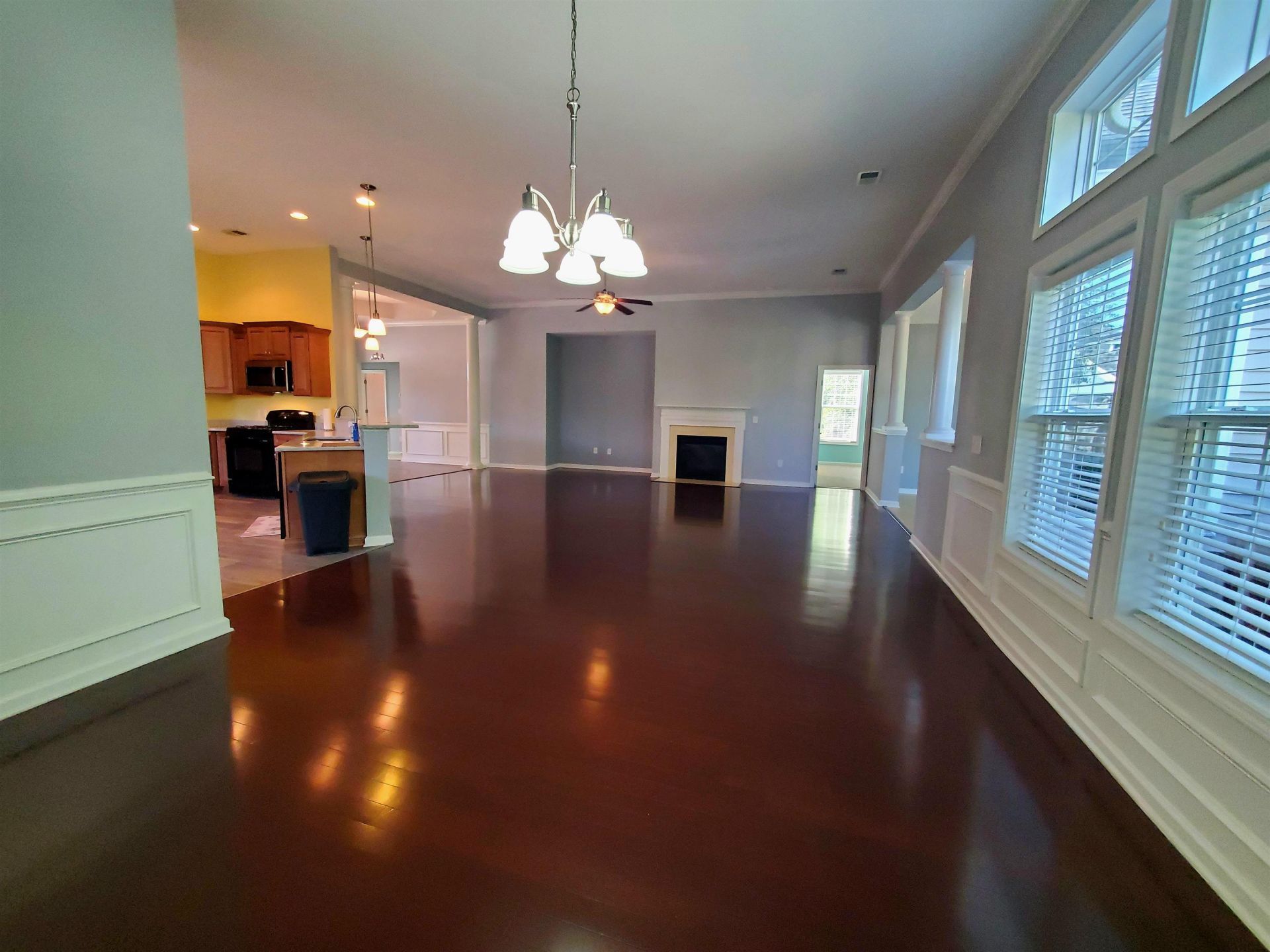 204 Chesterfield Ct. Photo 7