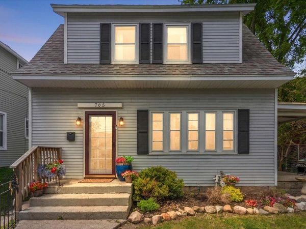 705 Lafayette Avenue NE, Grand Rapids, MI 49503