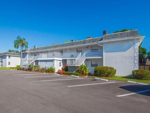 1166 6th Avenue, Unit C5, Vero Beach, FL 32960
