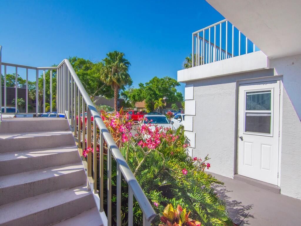 1166 6th Avenue, Unit C5, Vero Beach, FL 32960 Photo