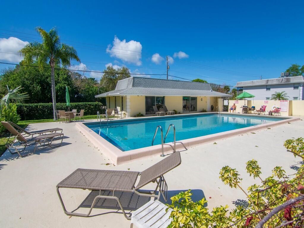 1166 6th Avenue, Unit C5, Vero Beach, FL 32960 Photo