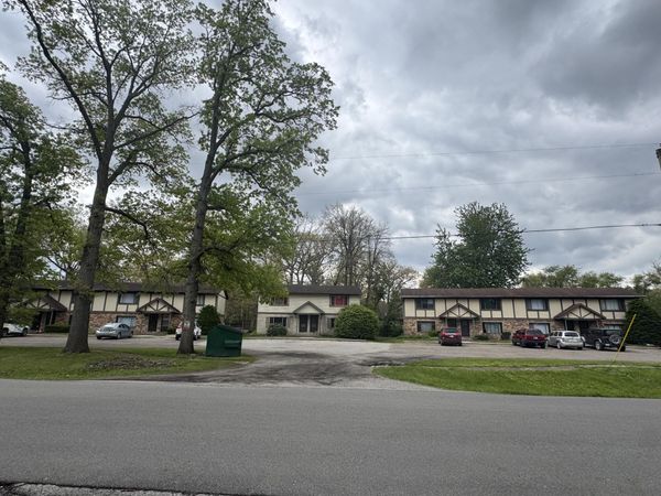 335, 375, 415 8th Avenue NW , DeMotte, IN 46310