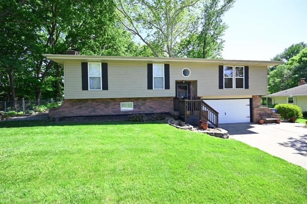 705 Thomas Street, Platte City, MO 64079 Main Photo