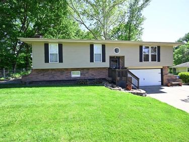 705 THOMAS Street, Platte City, MO 64079