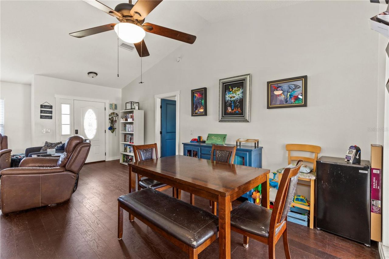 3703 31st Street E, Bradenton, FL 34208 Photo