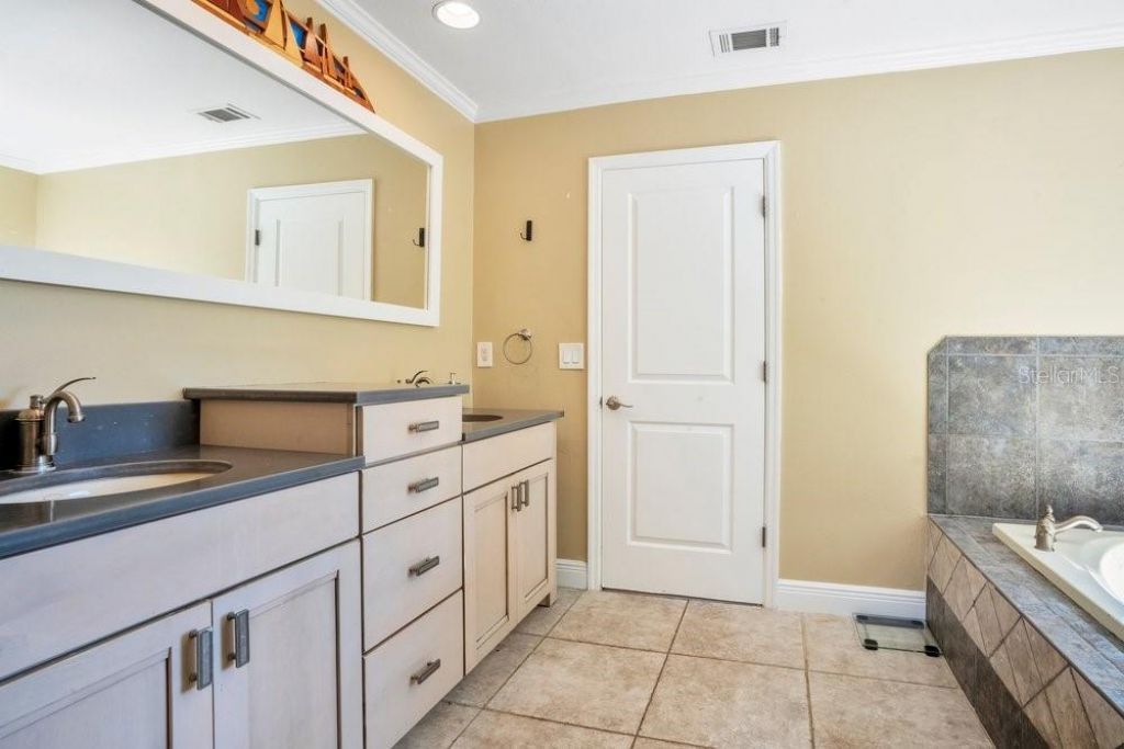 3858 Shore Boulevard, Oldsmar, FL 34677 Photo