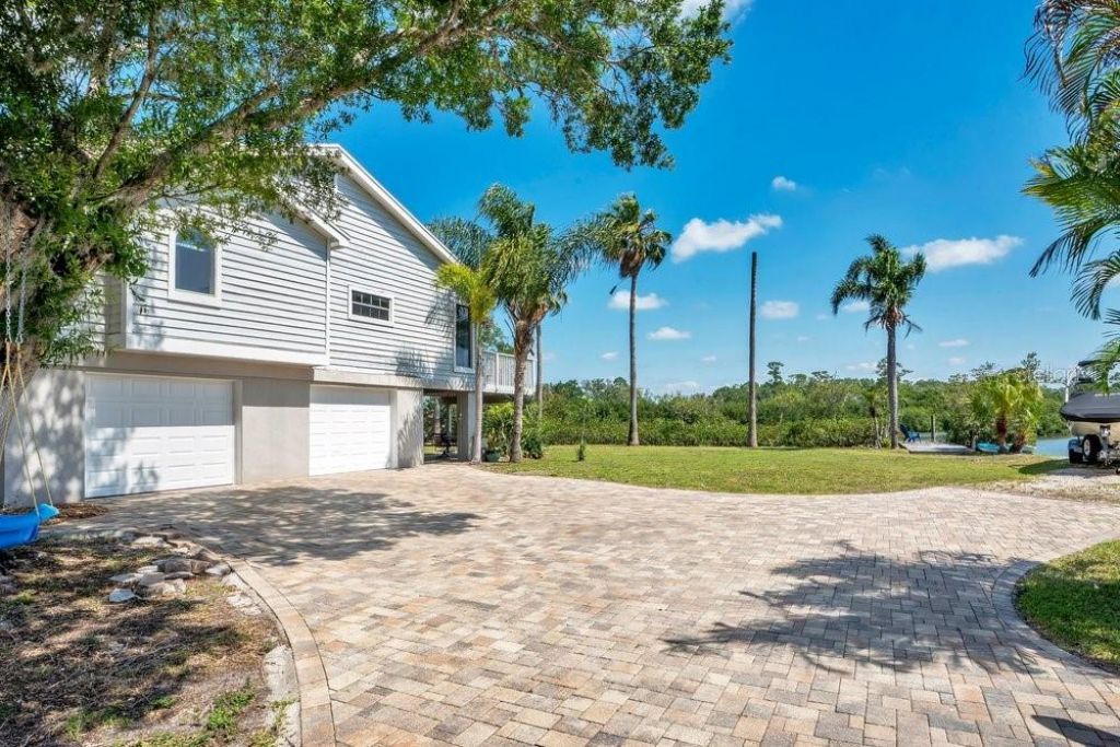 3858 Shore Boulevard, Oldsmar, FL 34677 Photo