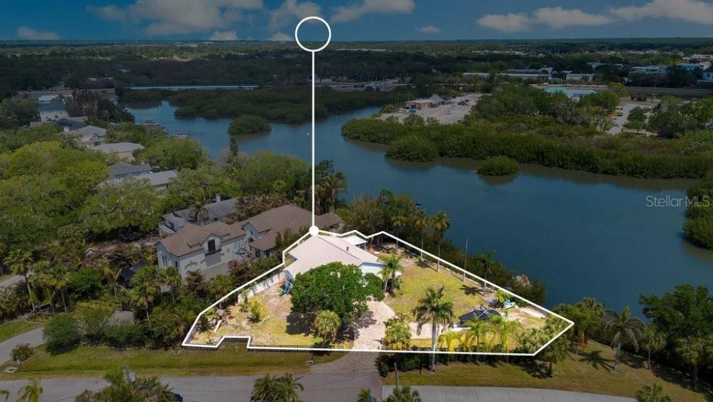 3858 Shore Boulevard, Oldsmar, FL 34677 Photo