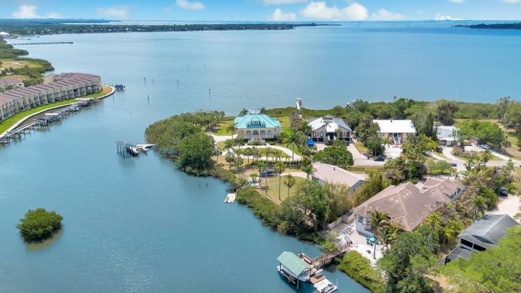 3858 Shore Boulevard, Oldsmar, FL 34677 Photo