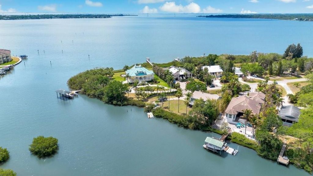 3858 Shore Boulevard, Oldsmar, FL 34677 Photo