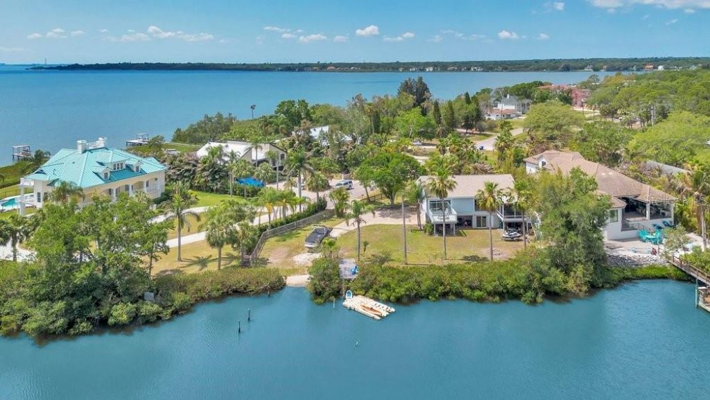 3858 Shore Boulevard, Oldsmar, FL 34677 Photo