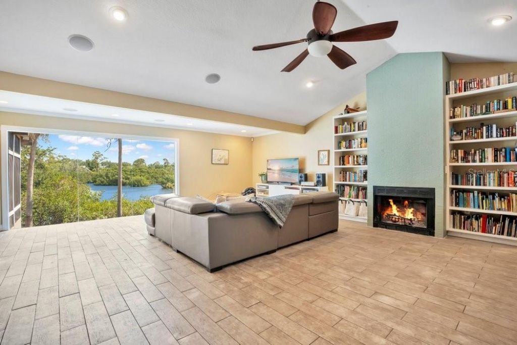 3858 Shore Boulevard, Oldsmar, FL 34677 Photo