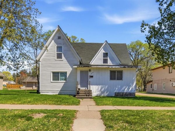 1608 9th Street, Unit house, Menomonie, WI 54751