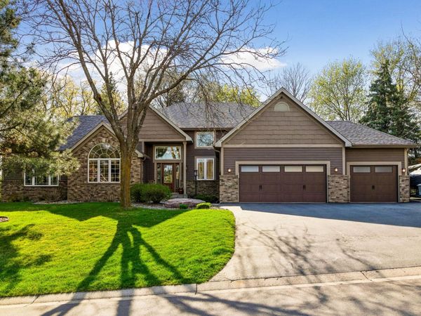 19625 Ireland Way, Lakeville, MN 55044