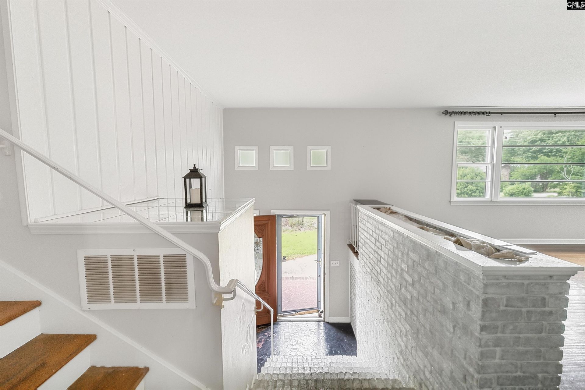 2027 Cheltenham Lane Lane  Photo 7