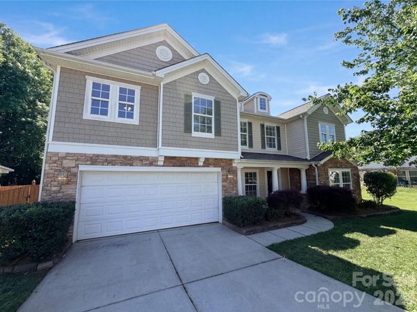 10016 Markus Drive, Charlotte, NC 28227