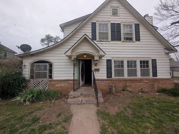 617 7th Street, Alva, OK 73717
