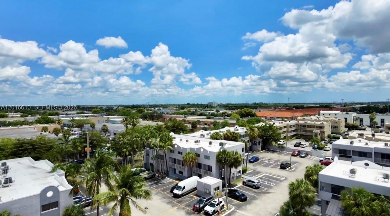 2680 W 76th St , Unit 211, Hialeah, FL 33016 Photo