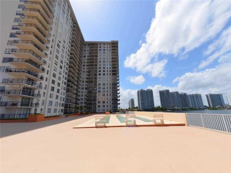 301 174th St , Unit L12, Sunny Isles Beach, FL 33160 Photo
