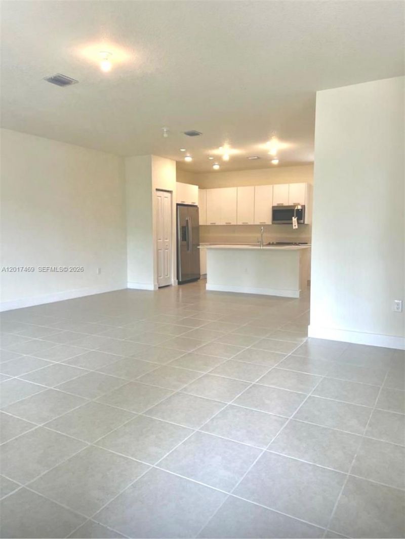 4263 NW 83rd Path , Doral, FL 33166 Photo