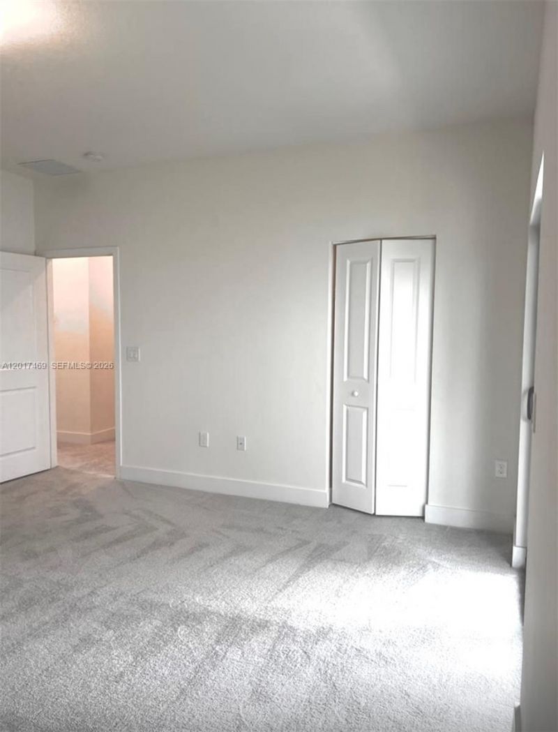 4263 NW 83rd Path , Doral, FL 33166 Photo