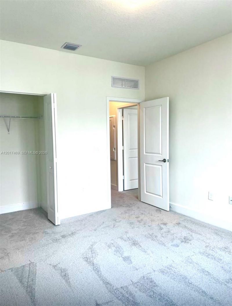 4263 NW 83rd Path , Doral, FL 33166 Photo