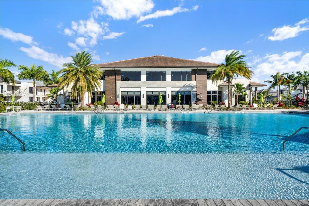 4263 NW 83rd Path , Doral, FL 33166 Photo