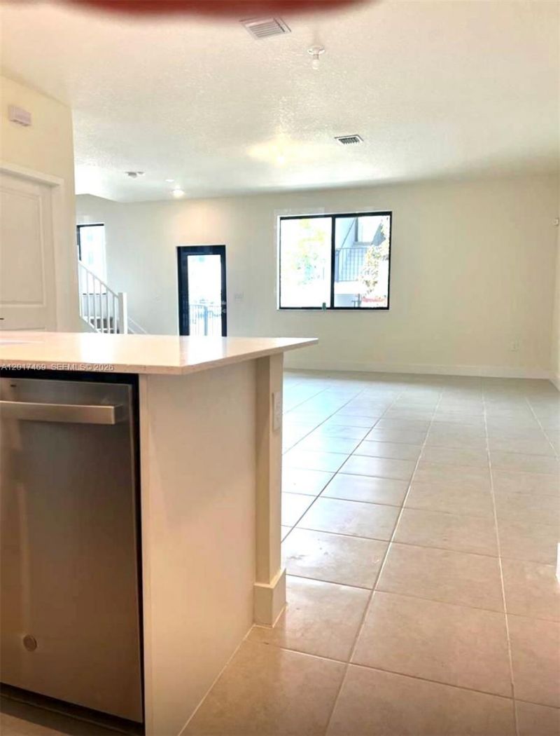 4263 NW 83rd Path , Doral, FL 33166 Photo