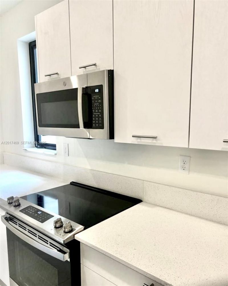 4263 NW 83rd Path , Doral, FL 33166 Photo