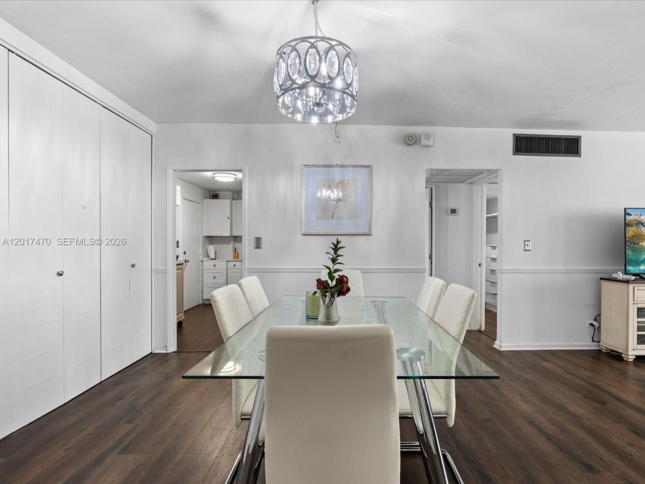 5005 Collins Ave , Unit 222, Miami Beach, FL 33140 Photo