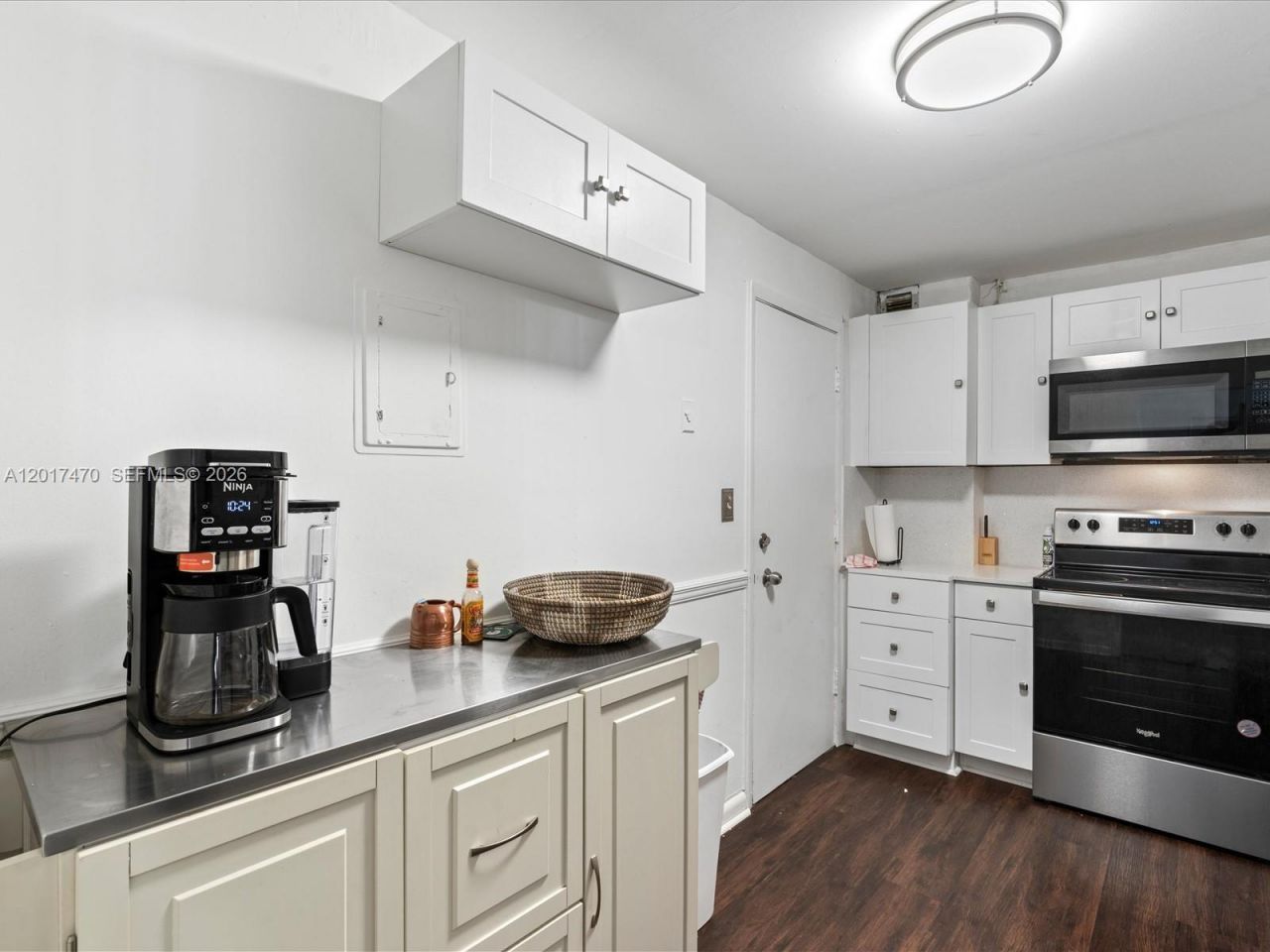 5005 Collins Ave , Unit 222, Miami Beach, FL 33140 Photo