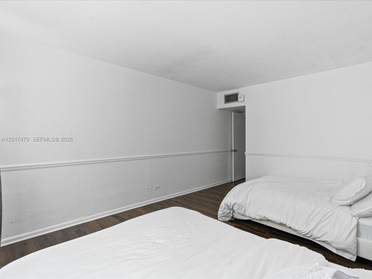 5005 Collins Ave , Unit 222, Miami Beach, FL 33140 Photo