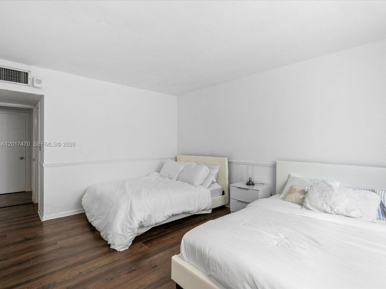 5005 Collins Ave , Unit 222, Miami Beach, FL 33140 Photo
