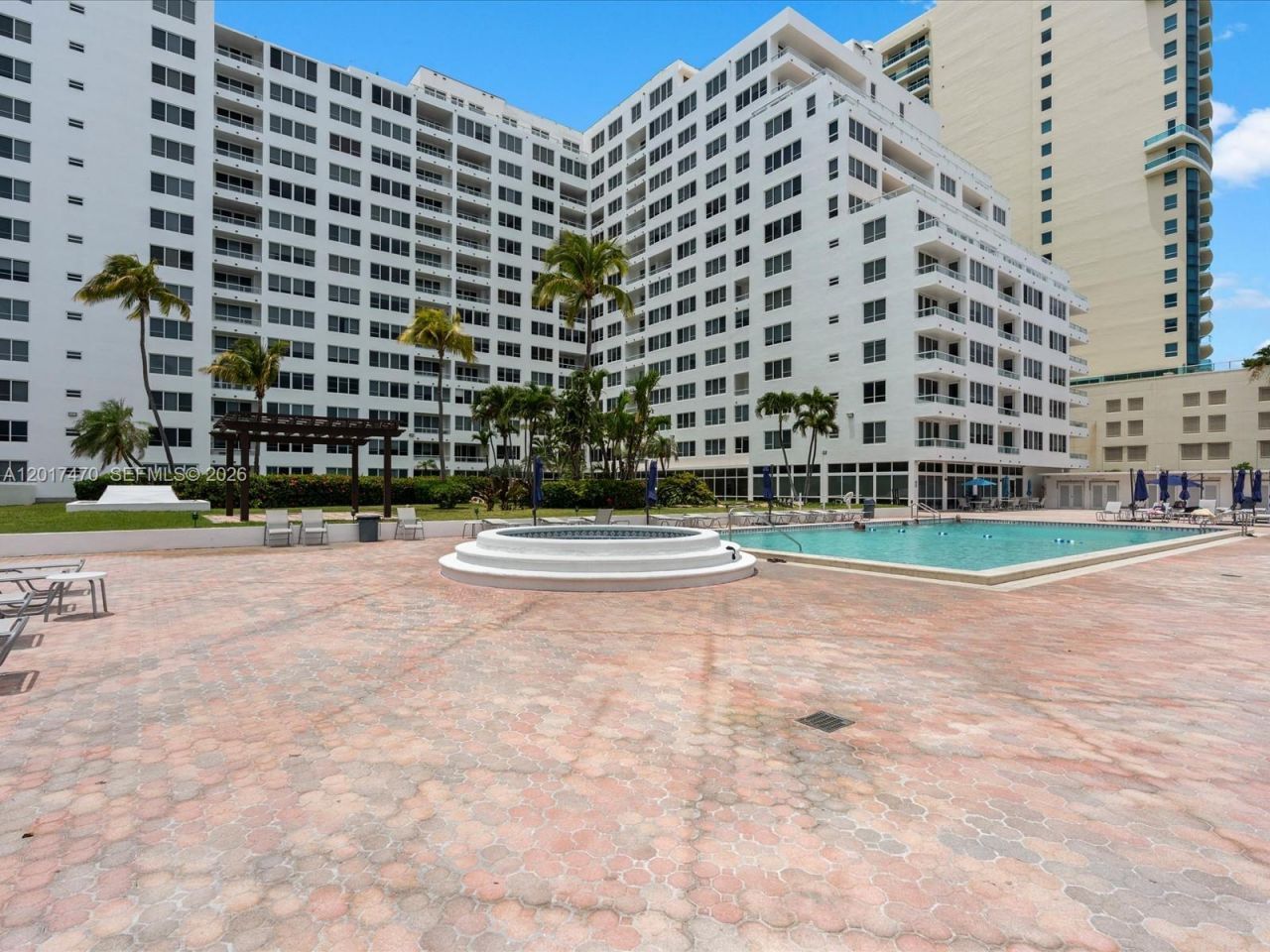 5005 Collins Ave , Unit 222, Miami Beach, FL 33140 Photo