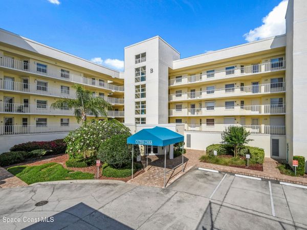 8700 Ridgewood Avenue , Unit 204b, Cape Canaveral, FL 32920